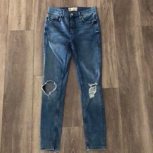 Free People size 27 destructed denim
